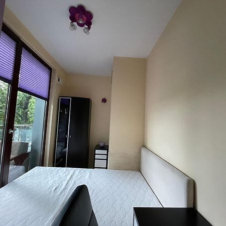 Triton Park Apartaments Varsovie Extérieur photo