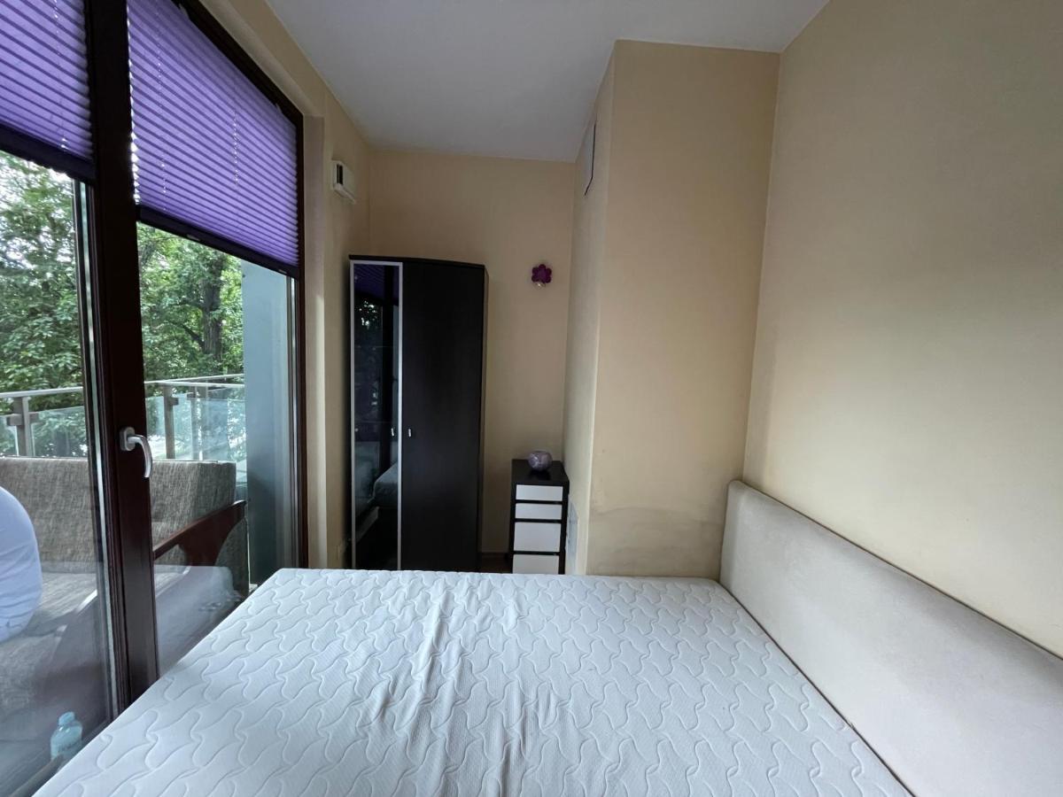Triton Park Apartaments Varsovie Extérieur photo