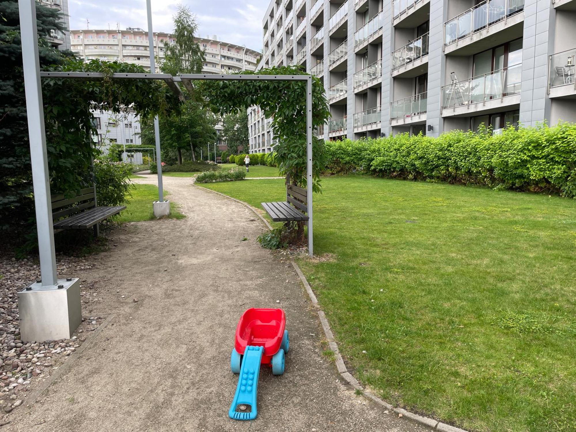 Triton Park Apartaments Varsovie Extérieur photo